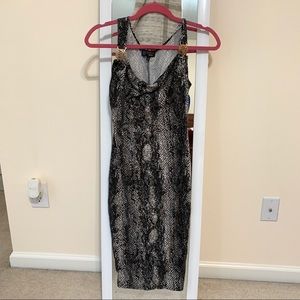 Dillard’s Grey | White Midi Long Dress